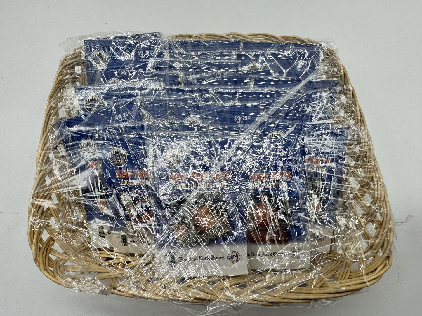 New York Mets 2005 SHEA STADIUM 26pc Pin Collection from NY TIMES