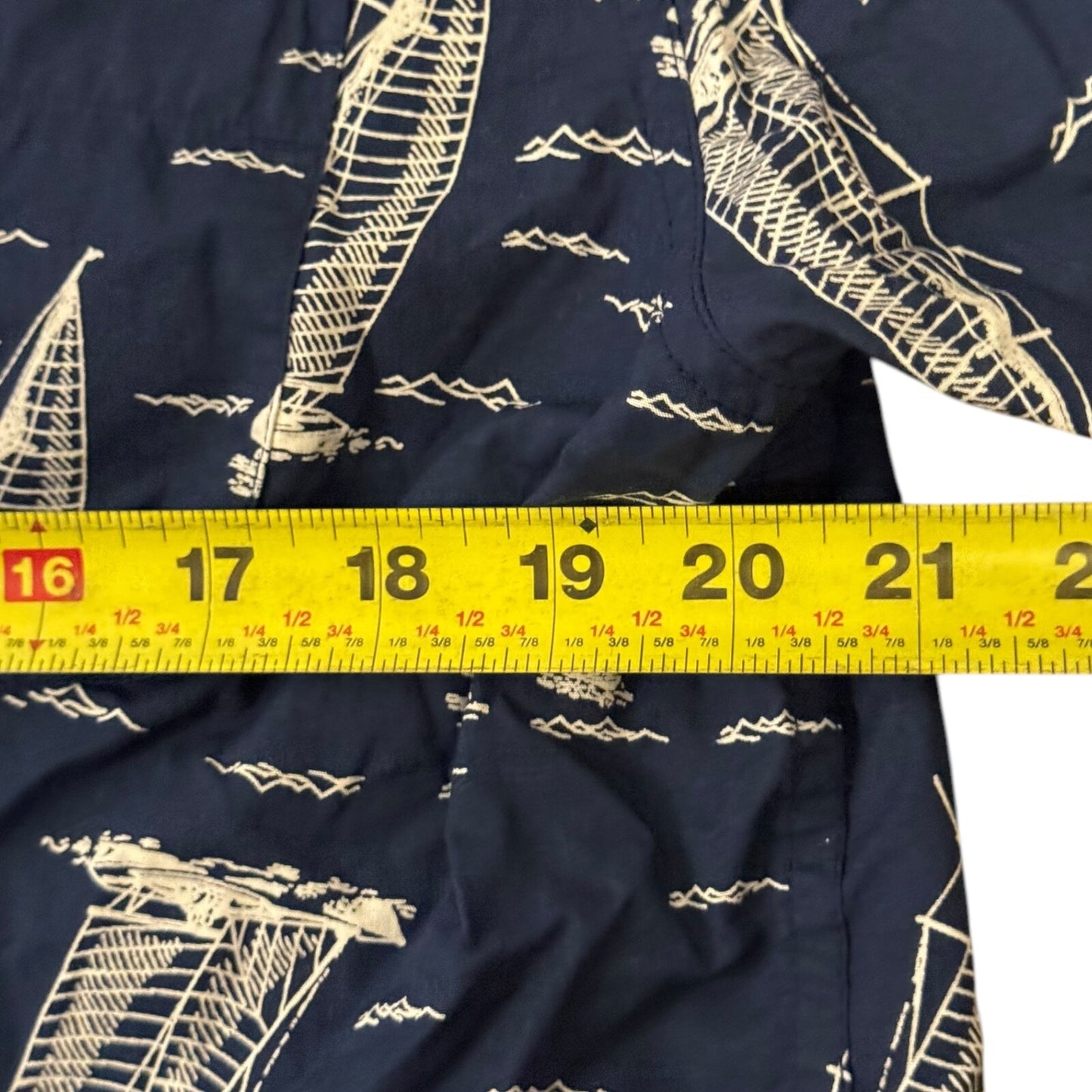 Hawaiian Shirt Men's XL Blue Short Sleeve Sailing Boats Button-Up