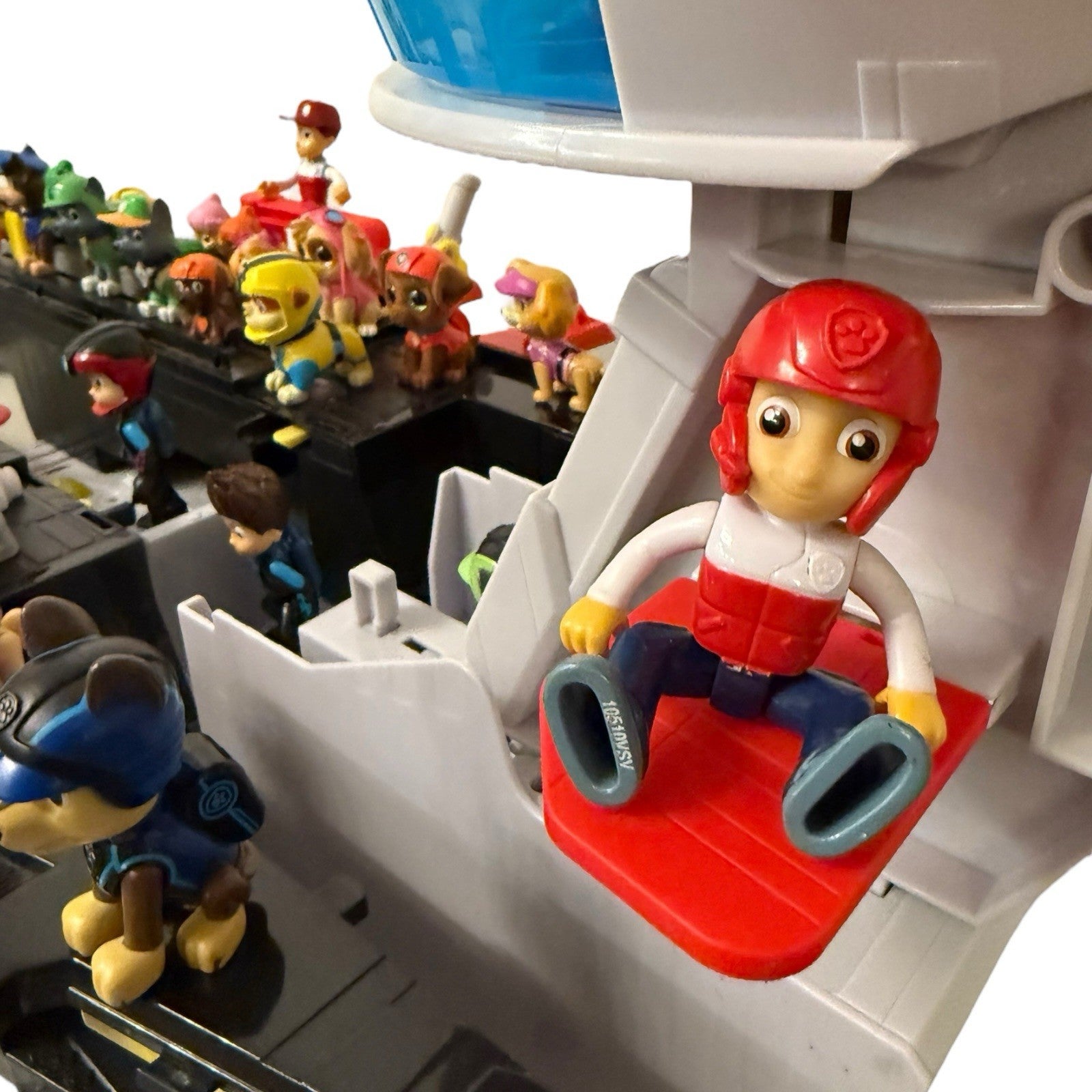 PAW Patrol Aircraft Carrier HQ w/ Lights, Sounds & Over 35 Figures