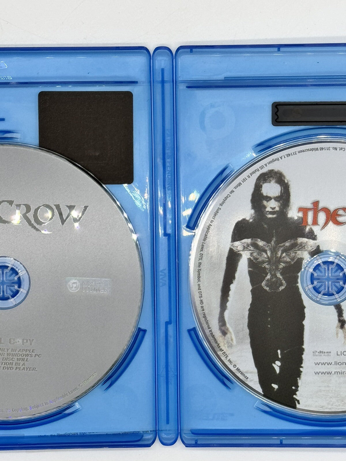The Crow (Blu-ray + Digital) Brandon Lee