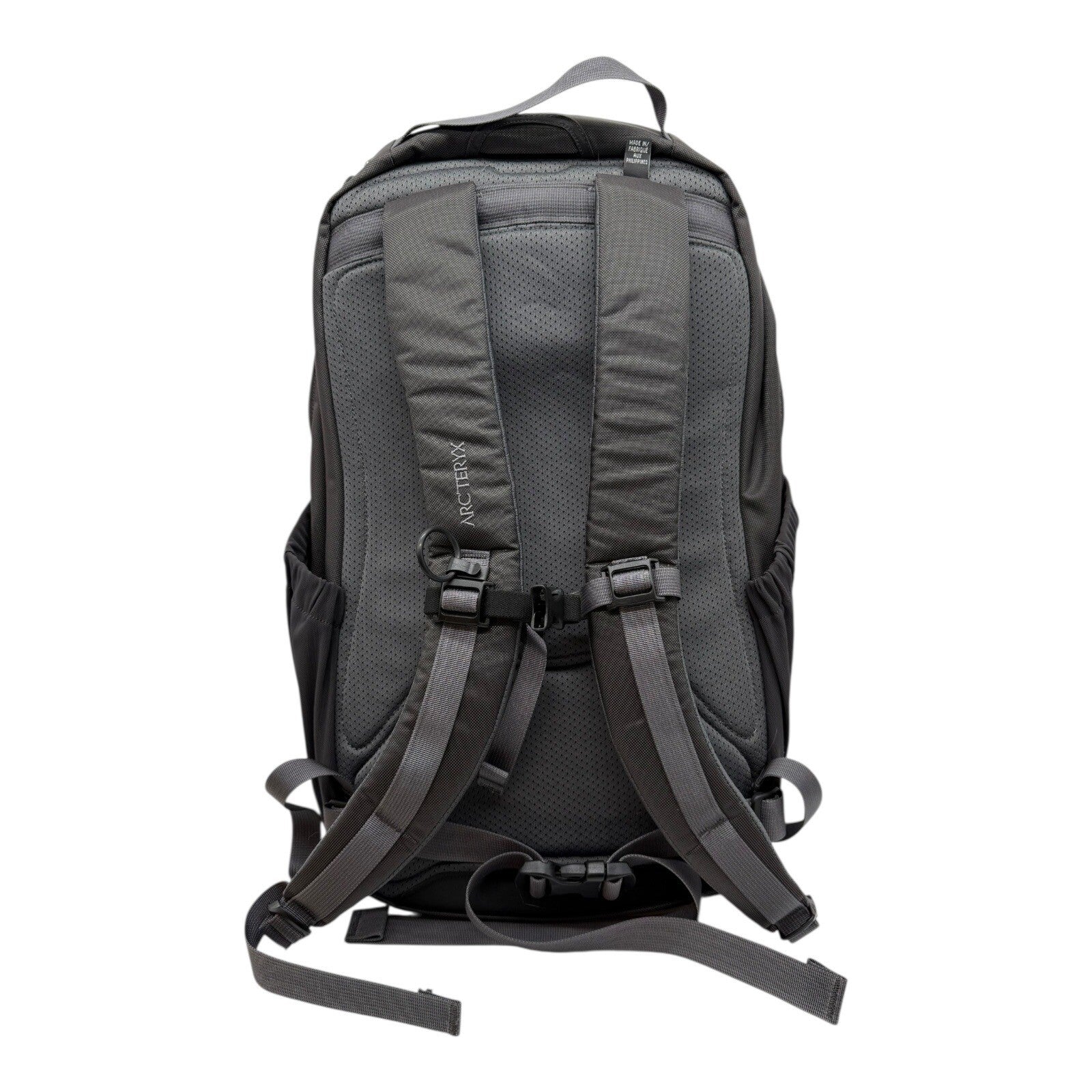 Arc'teryx Mantis 26 Backpack – Pilot Grey Discontinued Model 25815 NEW