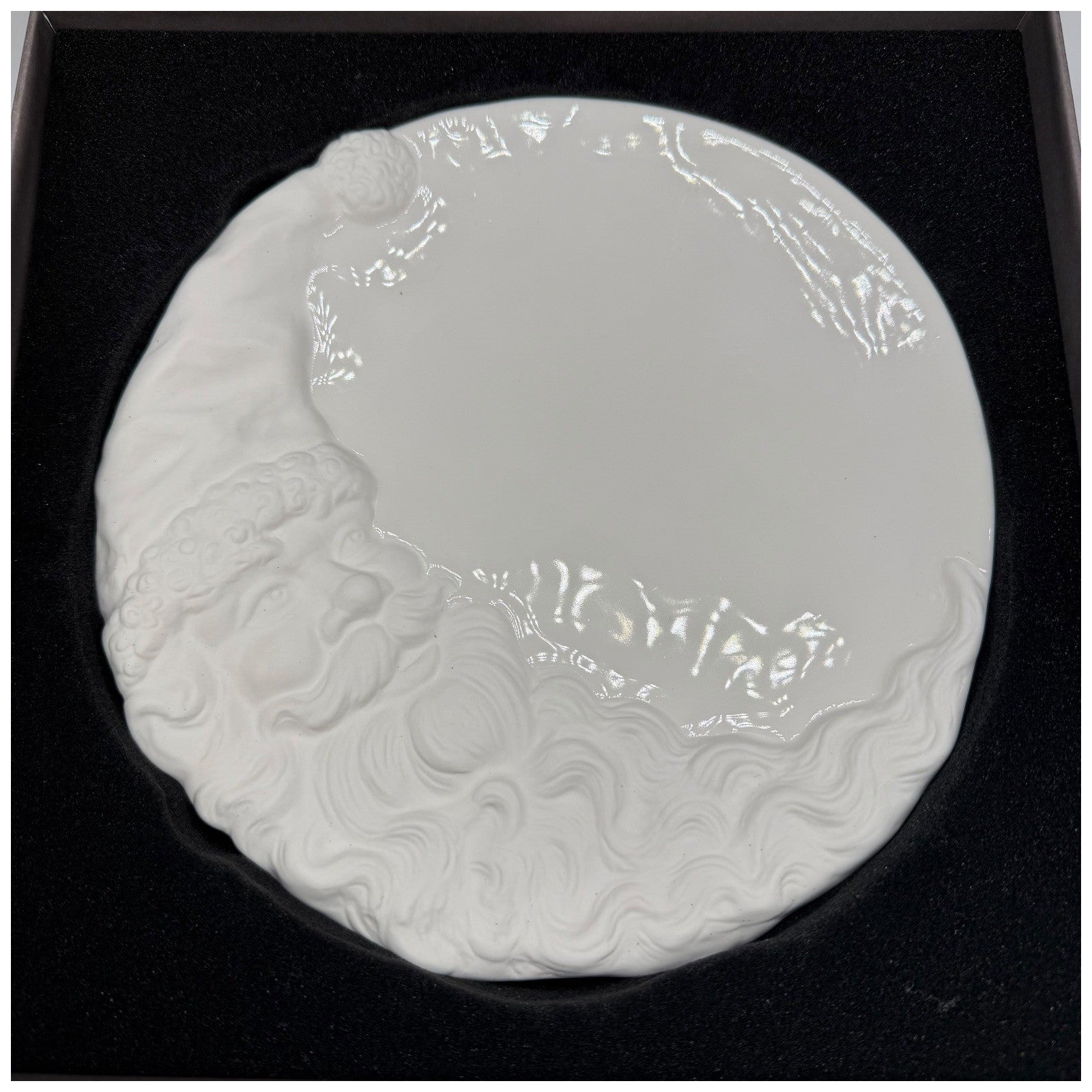 Michael Aram Santa Moon Porcelain Plate Dishwasher Microwave Safe Gift Boxed