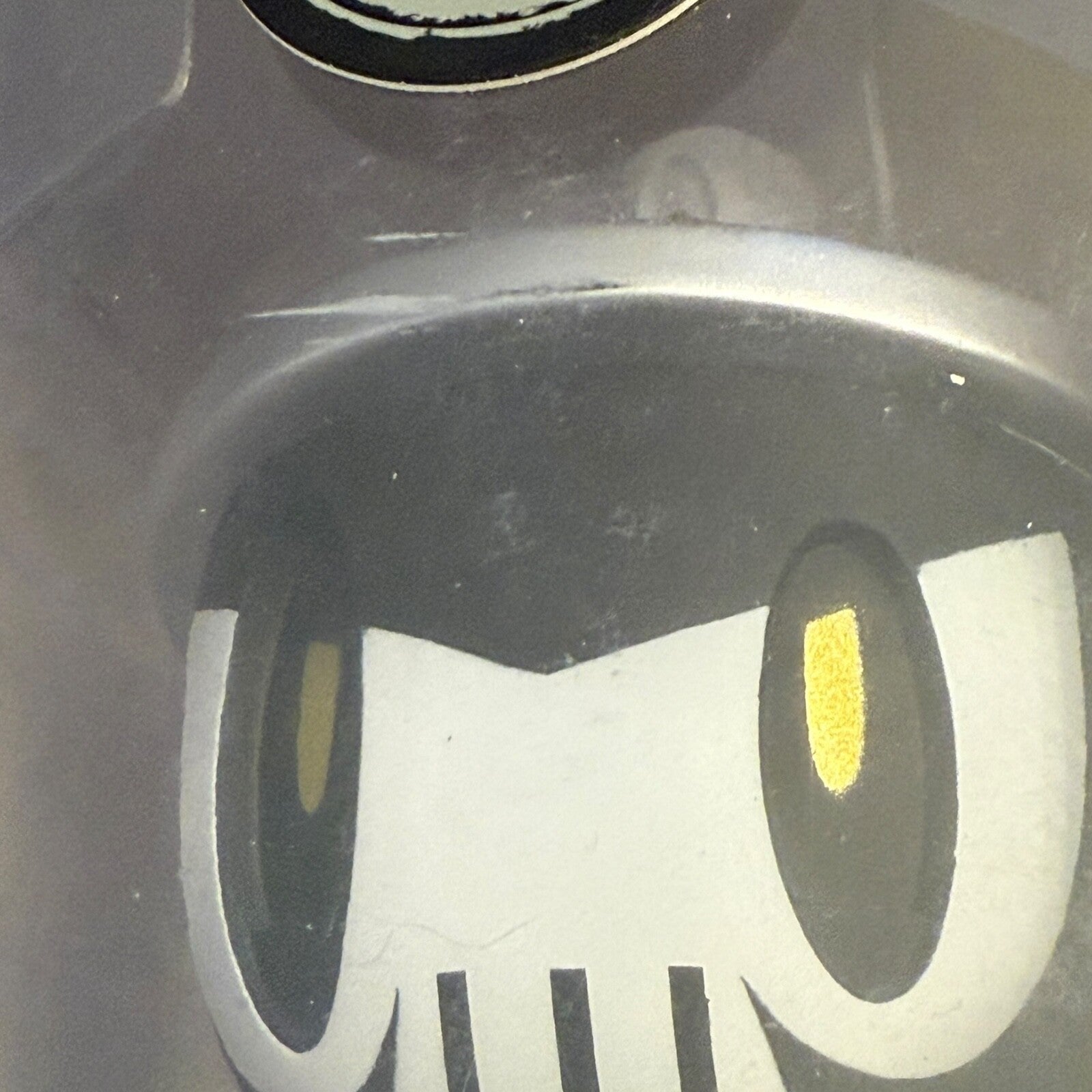 Lil Qwiky CanBot by Quiccs x Czee Designer Art Toy – Displayed in Box