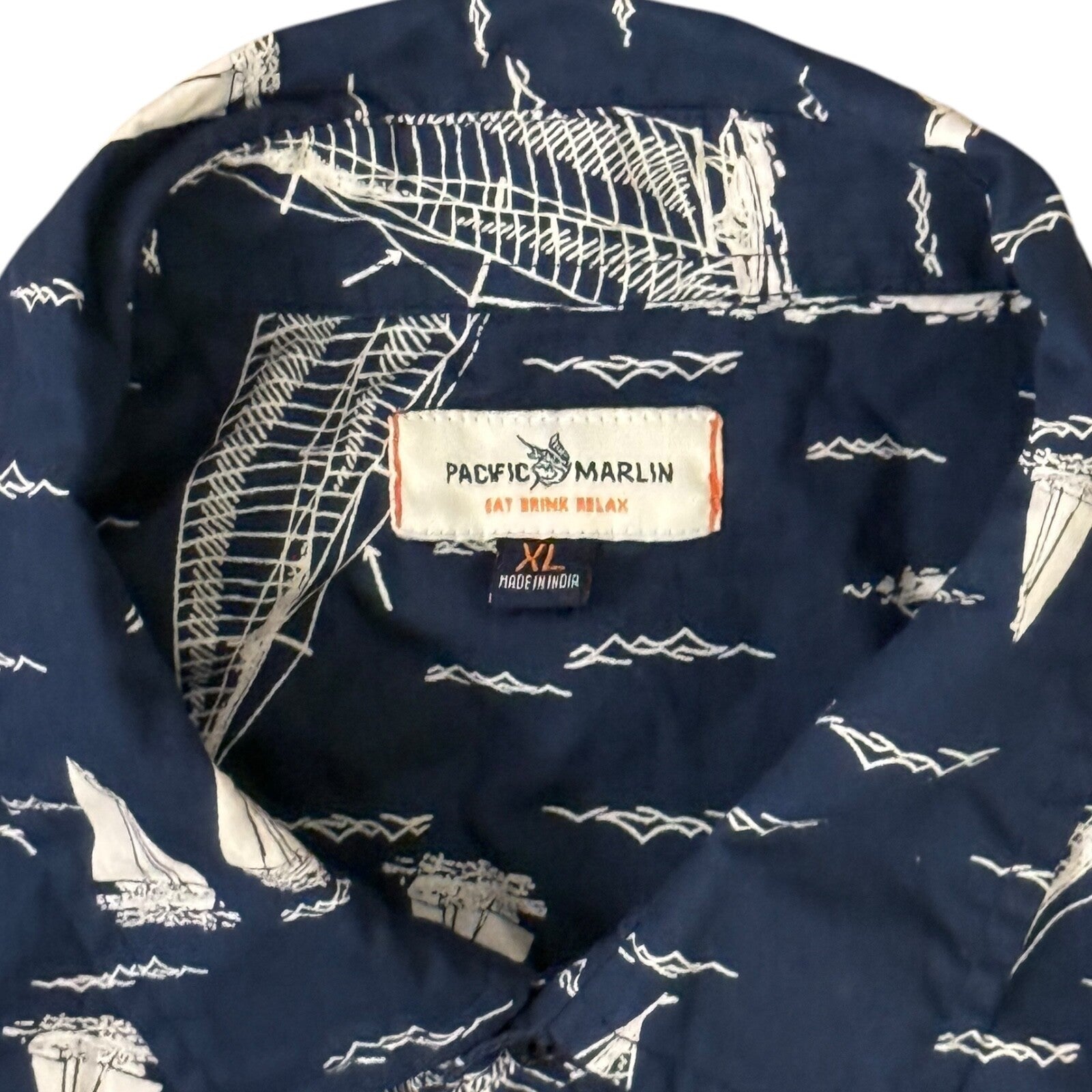 Hawaiian Shirt Men's XL Blue Short Sleeve Sailing Boats Button-Up