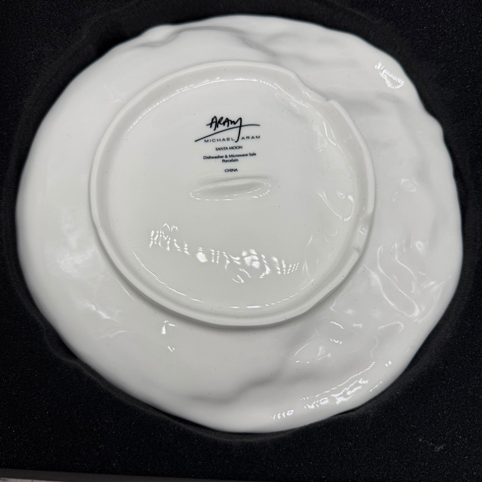 Michael Aram Santa Moon Porcelain Plate Dishwasher Microwave Safe Gift Boxed