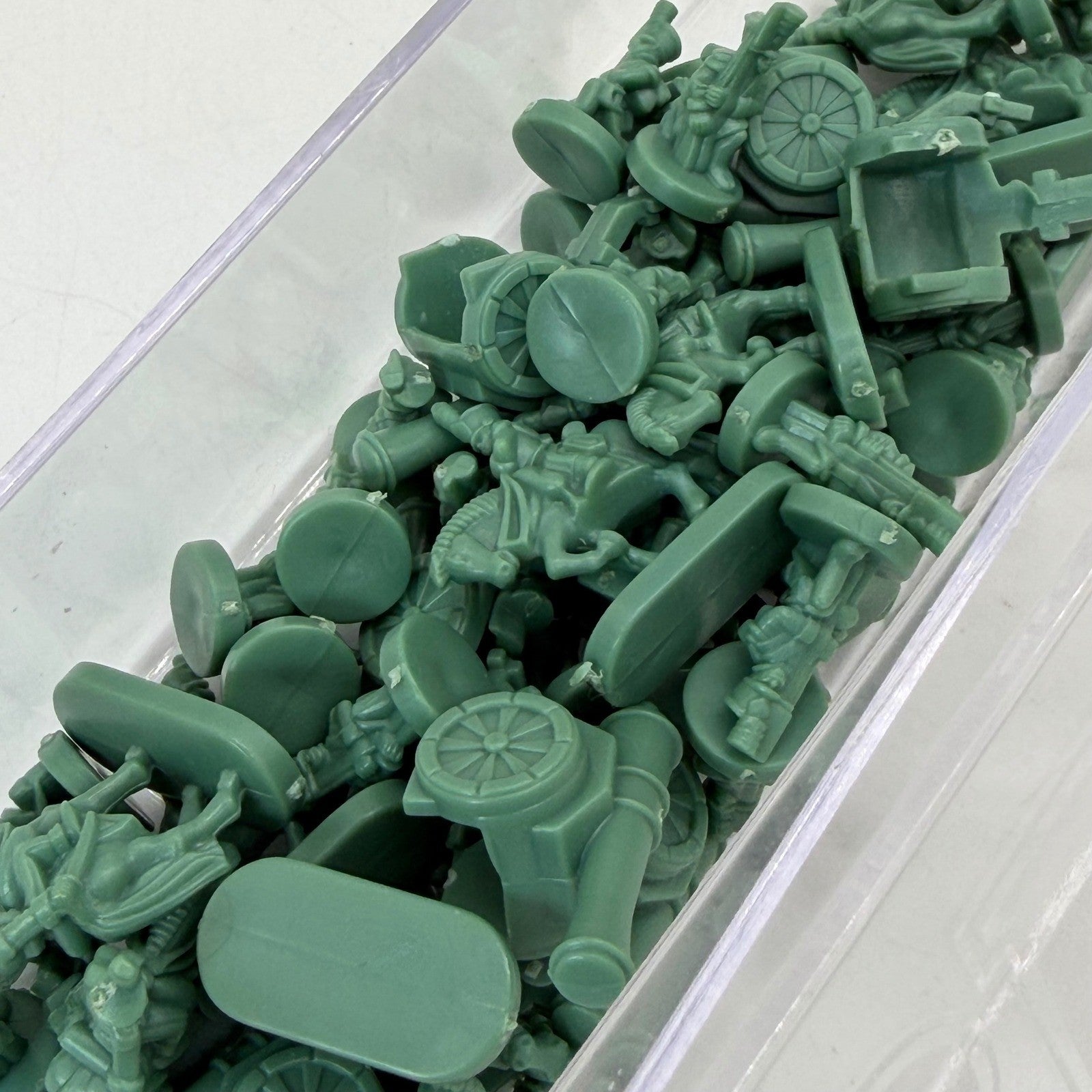 60 Green Risk Board Game Replacement Pieces 1998 Edition Miniatures Army Units