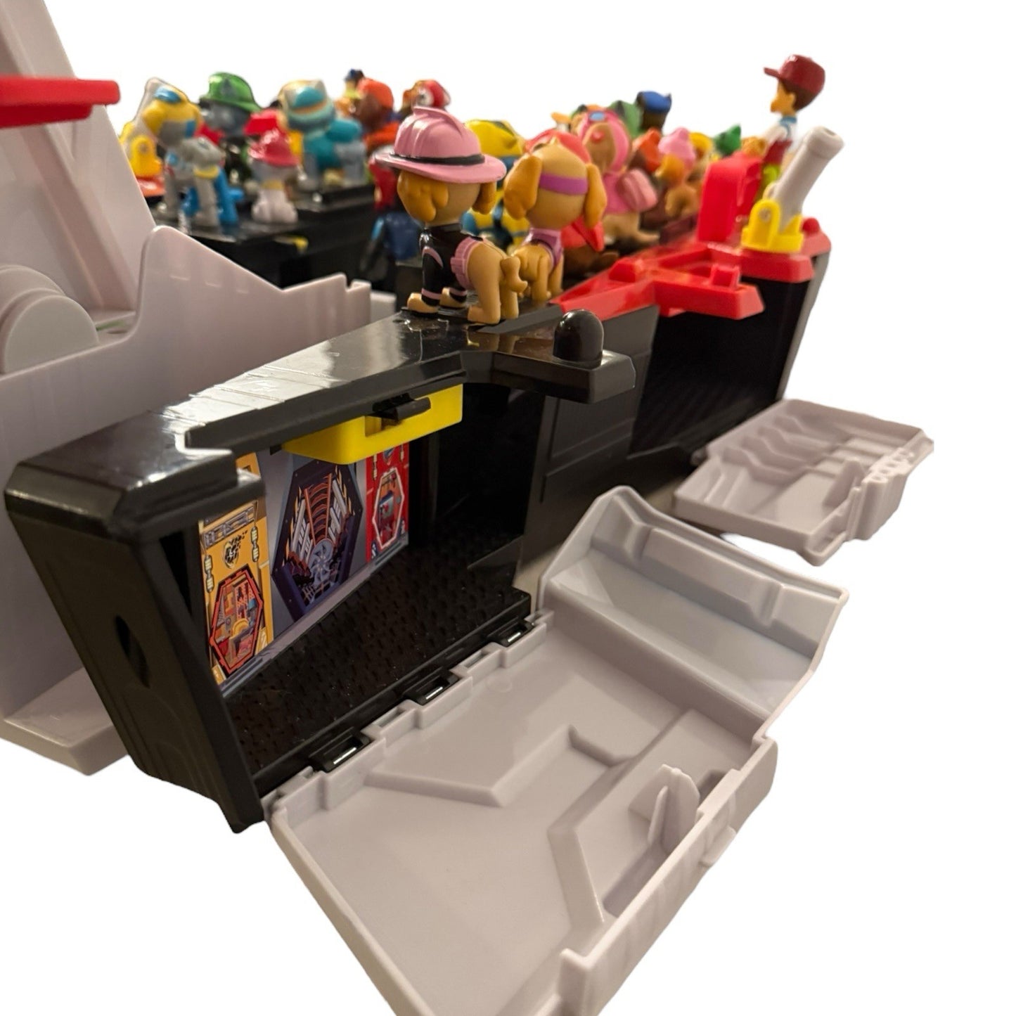 PAW Patrol Aircraft Carrier HQ w/ Lights, Sounds & Over 35 Figures