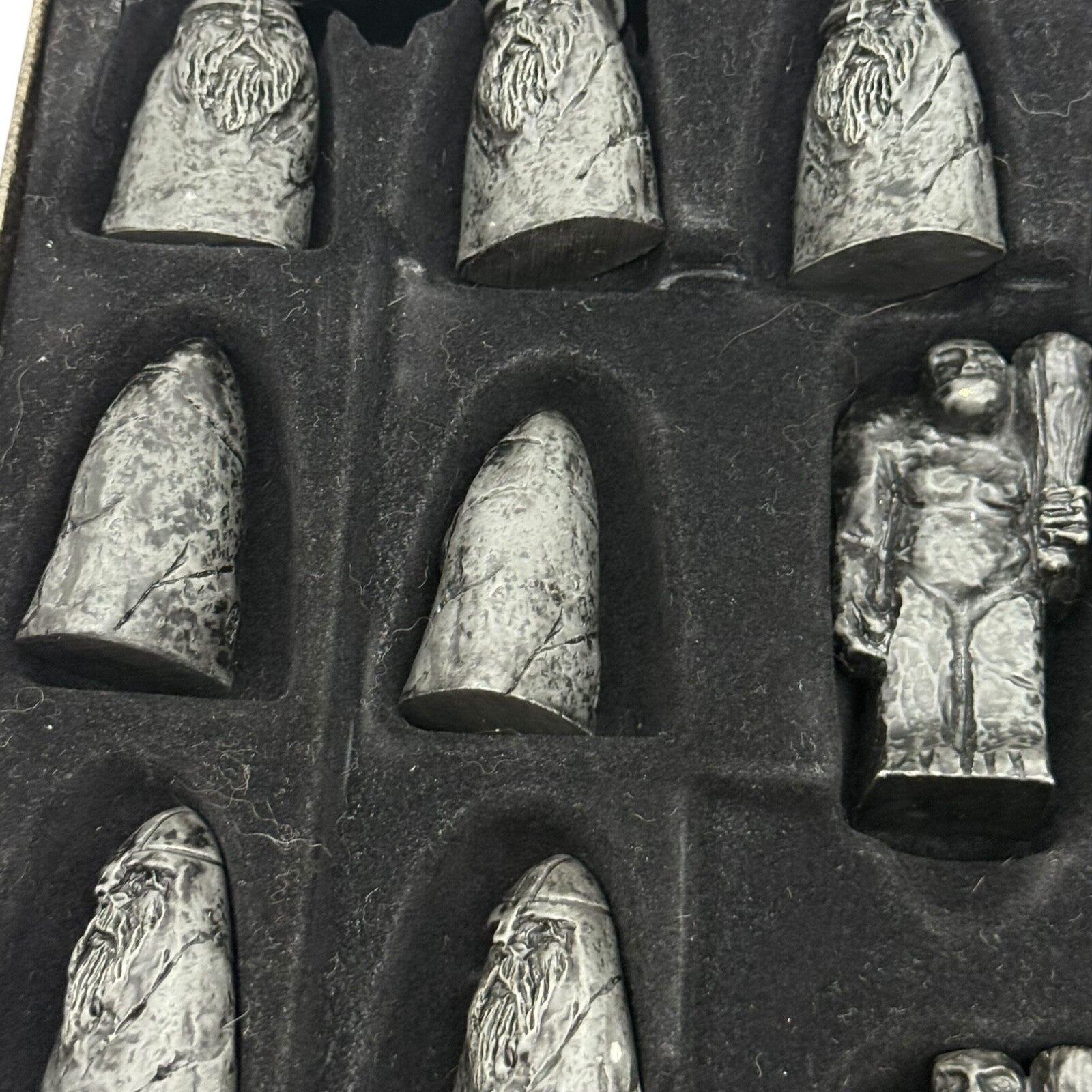 Thud The Discworld Board Game Terry Pratchett Dwarfs Trolls