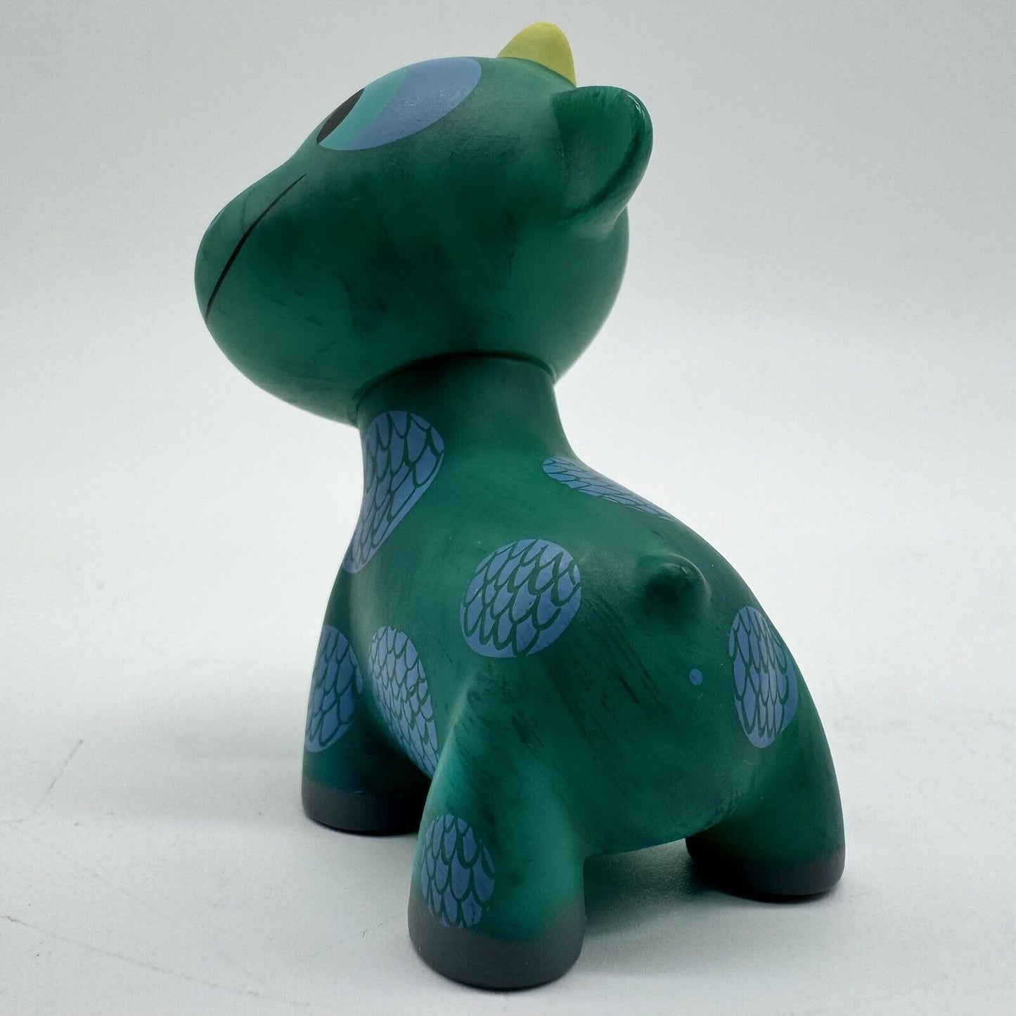 KIDROBOT FERALS GIRAFFAGON RAFFY DRAGON AMANDA VISELL DESIGNER ART TOY